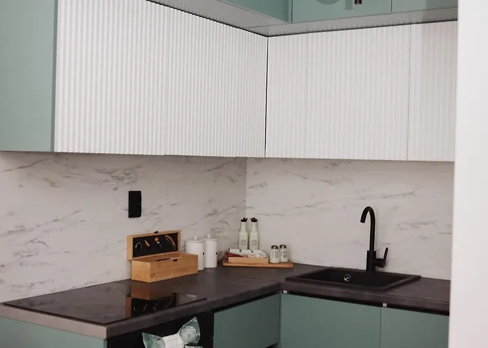 Apartment Monet Pale